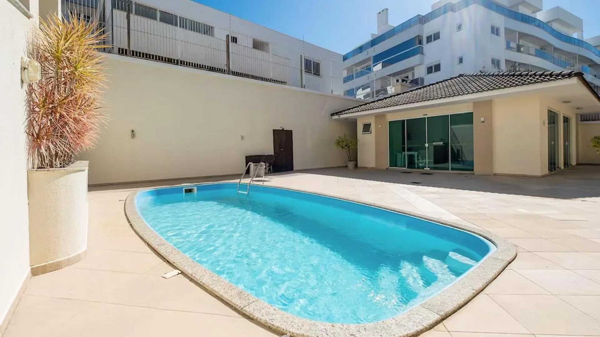 Apartamentos Com Piscina Em Floripa - Cac Florianópolis