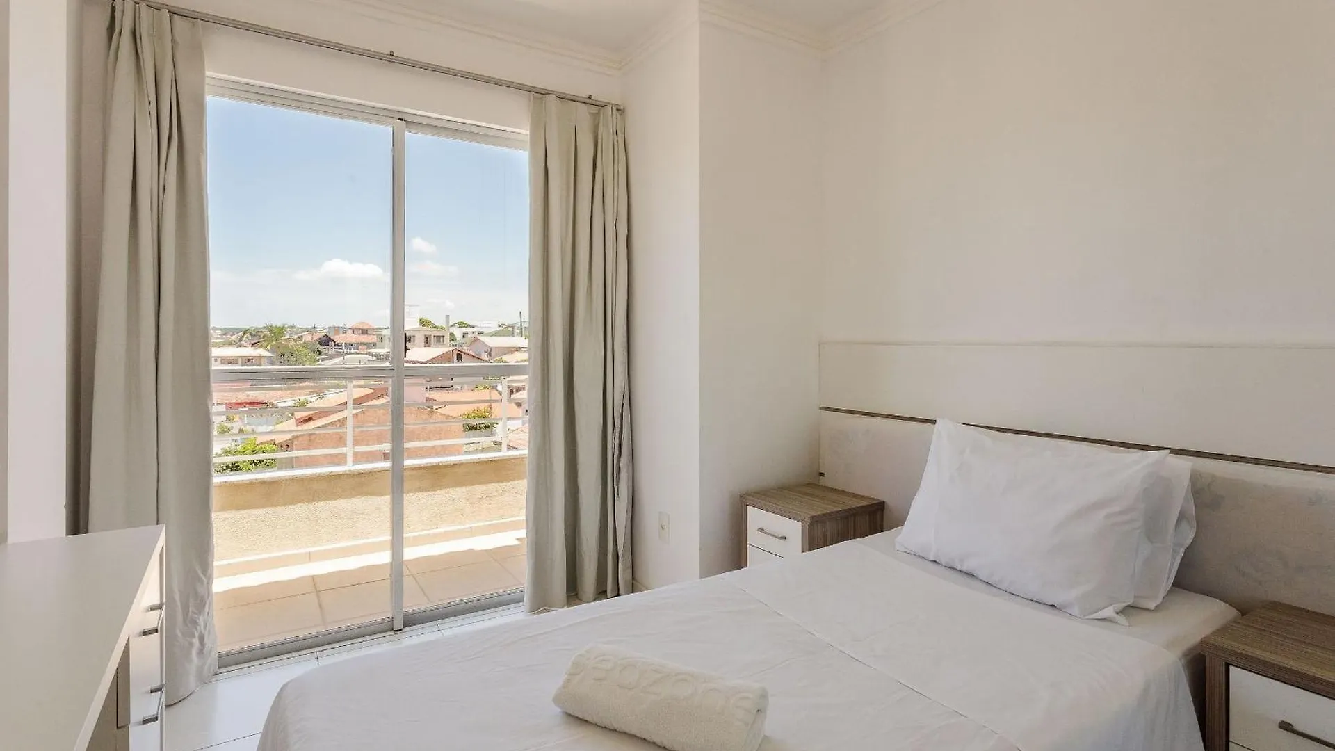 Apartamentos Com Piscina Em Floripa - Cac Florianopolis 0*,