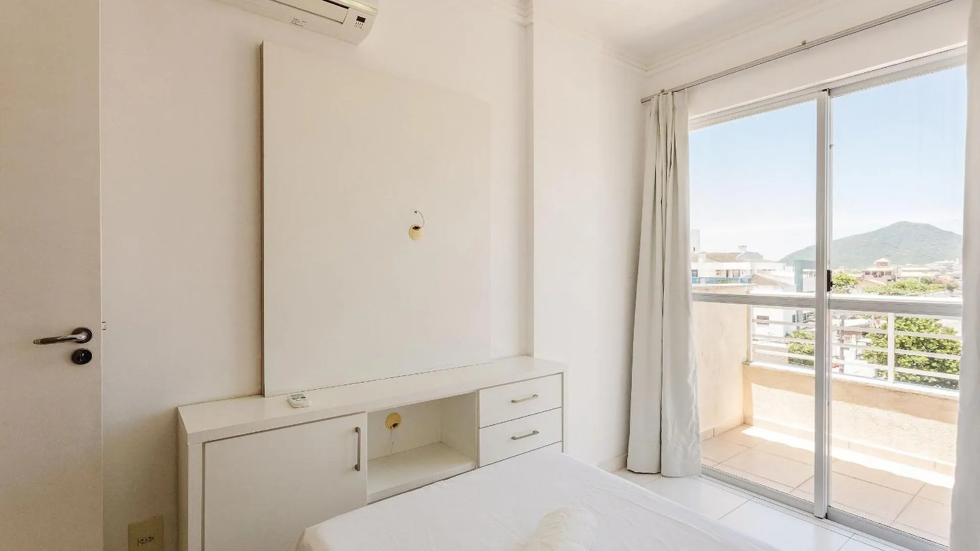Apartamentos Com Piscina Em Floripa - Cac Florianopolis Brazil